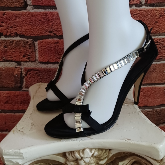 CINTI HEELS - Picture 1 of 15